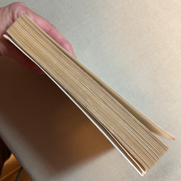 📚2/$6 🎁A Home At the End of the World - Picture 4 of 12